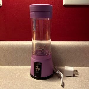 Portable small blender